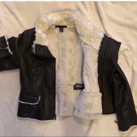 Kenneth Cole Faux Shearling Jacket - Picture 2 of 4